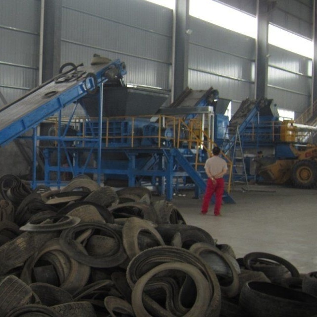 tyre shredding grinding machine used tire recycle machine shred tires into crumb rubber