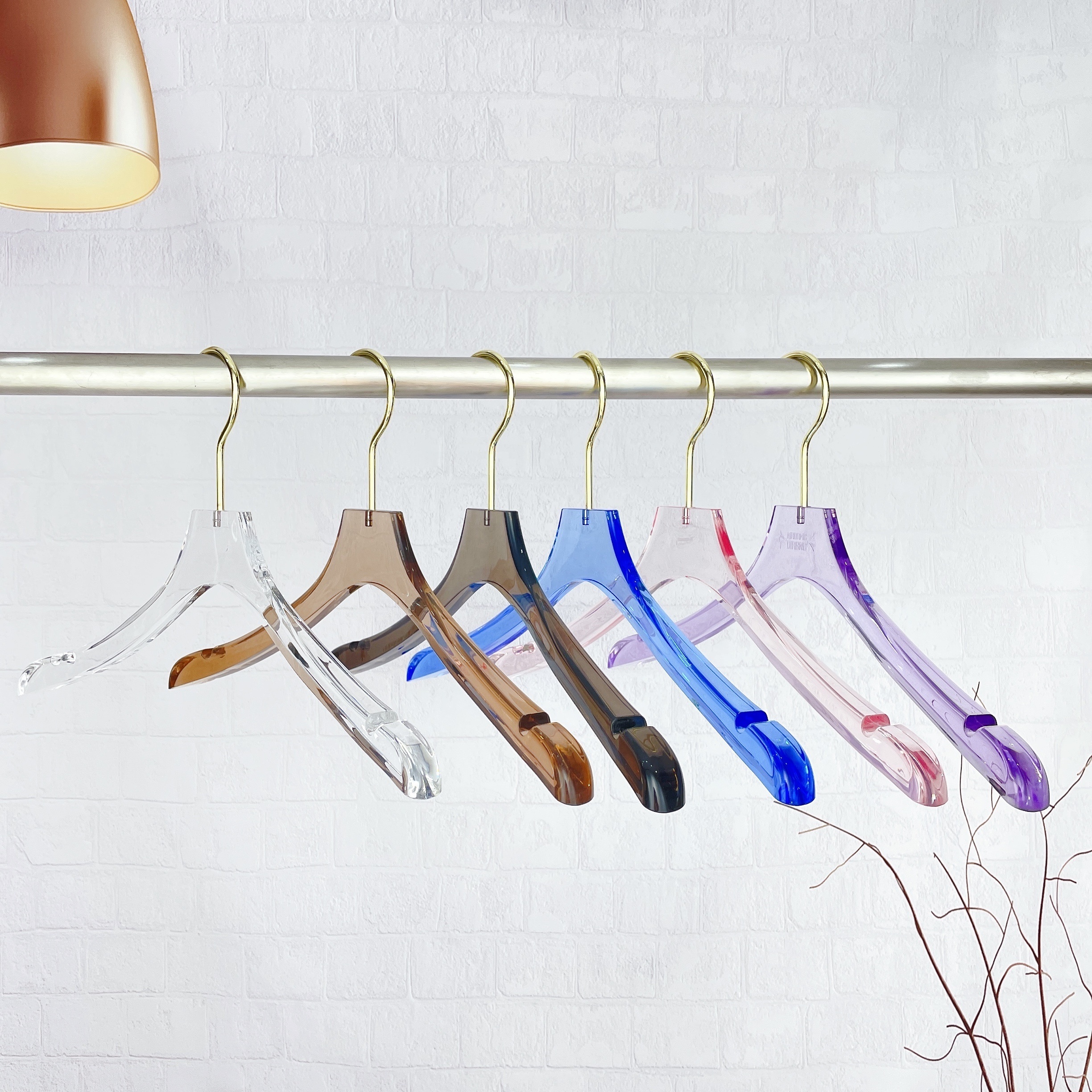 Factory custom clear PMMA coat hanger  acrylic clothes hanger