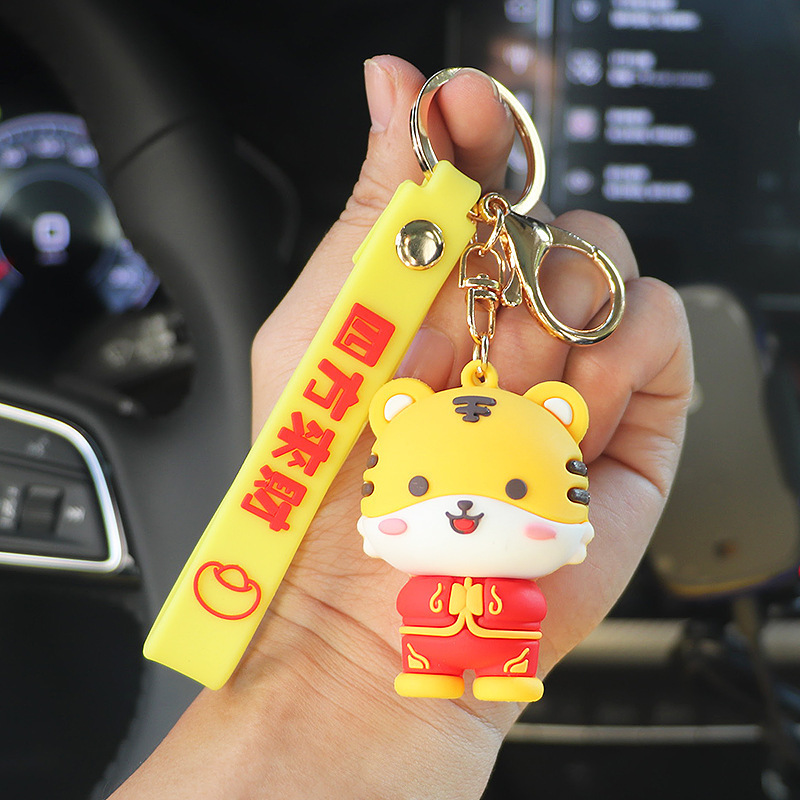 Lilangda 2022 Newest Happy New Year Gifts Tang Suit Cute Cartoon 3D Tiger Dolls PVC Rubber Lucky Cat maneki Neko Keychain