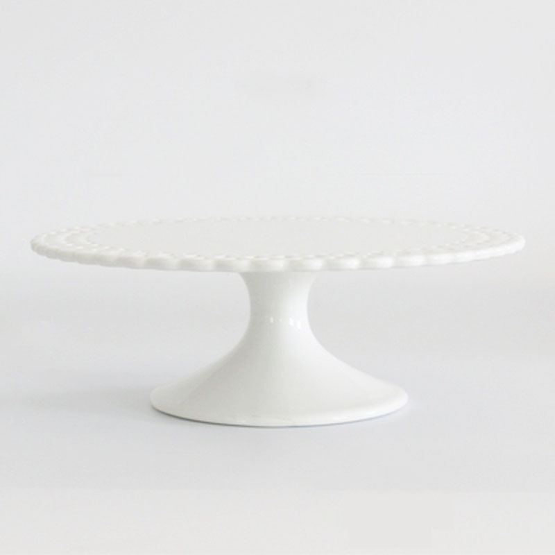 all kinds custom design wholesale kitchen cake tools lace emboss wavy rim display white ceramic cake stand