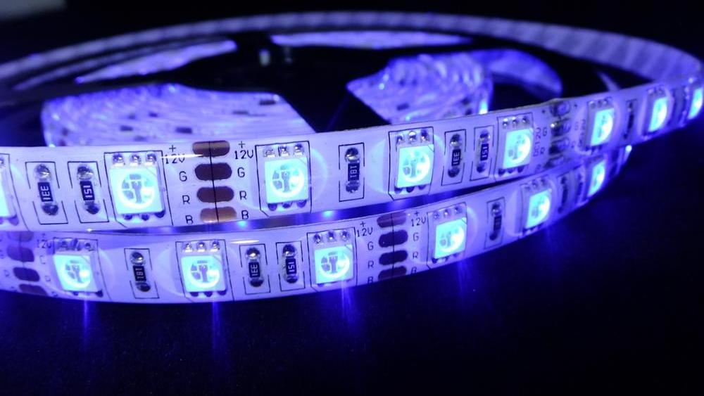 China Factory IP65 Waterproof SMD 5M 300LED RGB LED Strip 5050 12V, RGB LED Flexible Strip Light