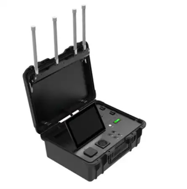 Briefcase Style Drone Detector used for Tracking system for detecting the position of drones and pilot identification