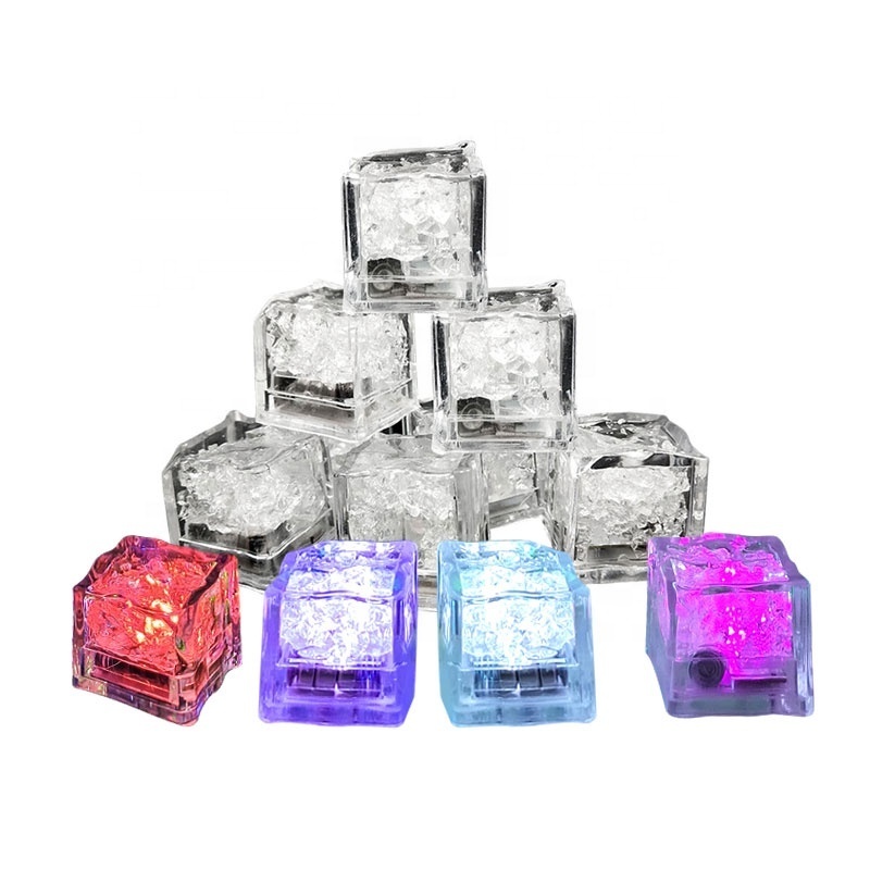 Mini LED Party Lights Square Color Changing Ice Cubes Glow in The Dark LED Light Up Ice Cube for Wedding Bars Drinks Decoration