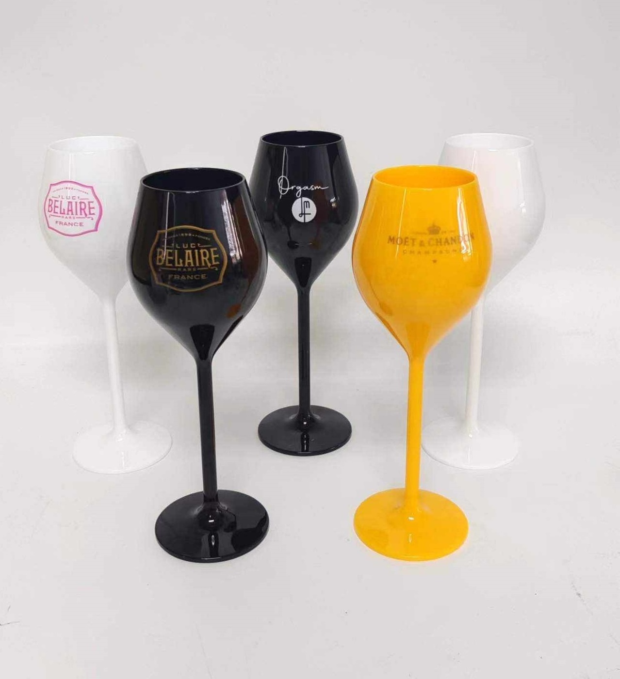 Customized 130ml Champagne Glasses Reusable Black Glass Wedding Plastic Wine Glasses