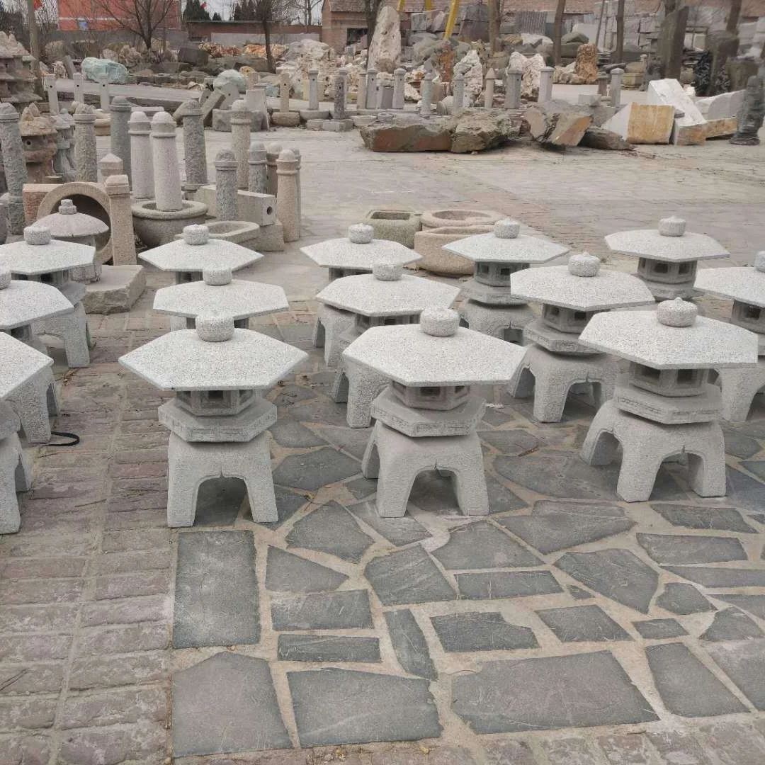 Natural granite lanterns Japanese style yukimi Chinese stone lantern for garden outdoor Factory sale directly