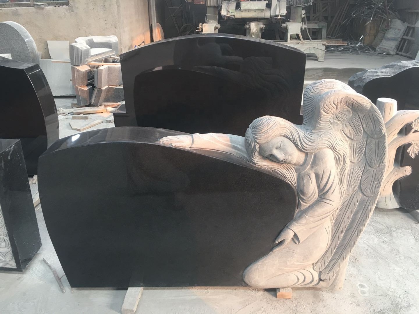 Best Price Angel Monument Cheap Black Carved Headstone Tombstone Sculpture Gravestone Made In China