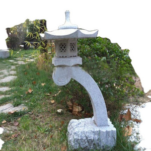 Factory Direct Sale Natural Granite Lantern in Japanese Style Stone Lamp for Outdoor Garden Decor