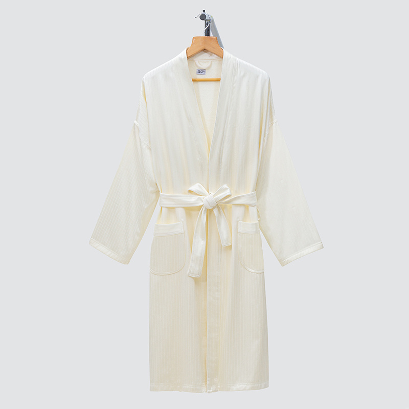 Customized Luxury Velvet SPA Bathrobe for Hotel OEM Service Double Layer