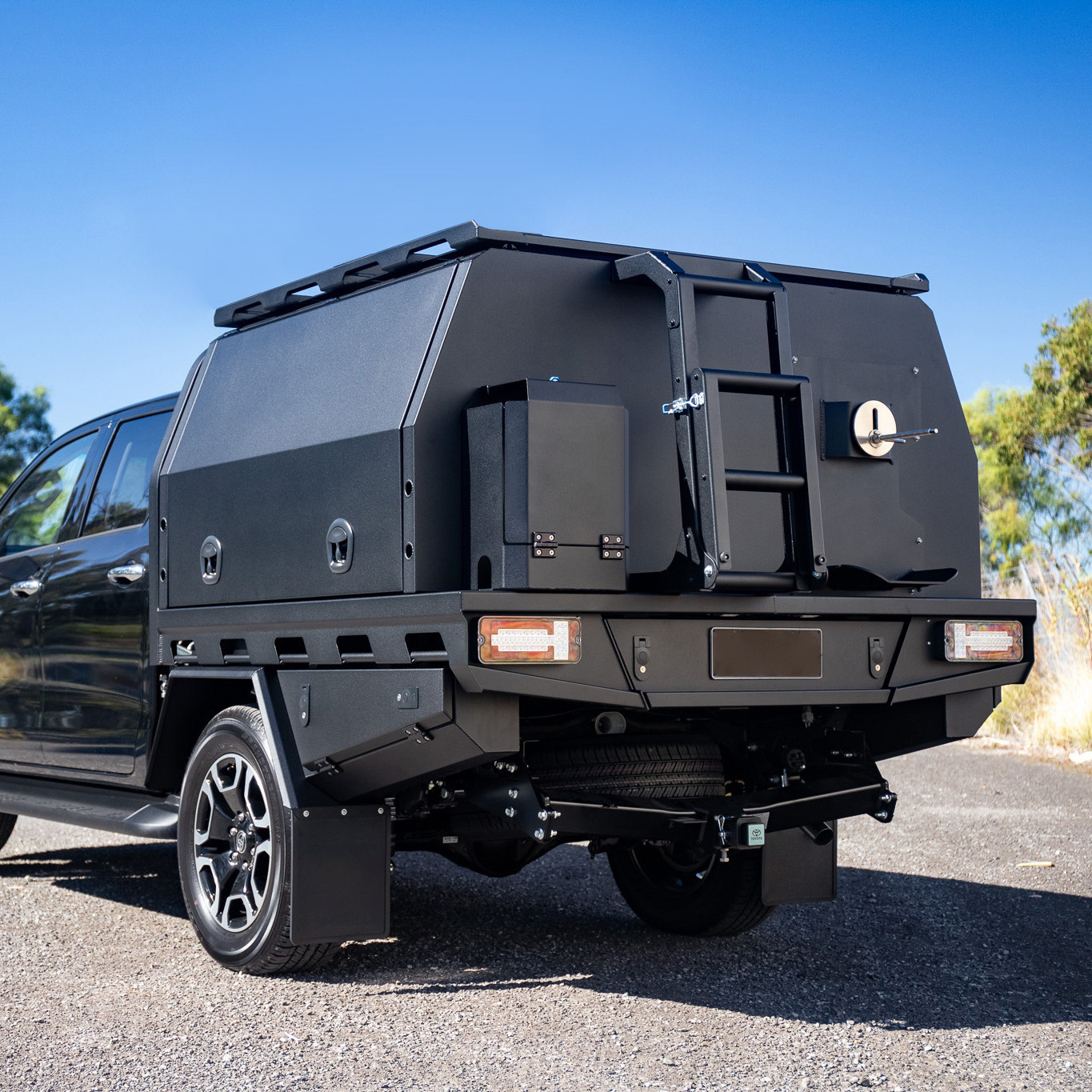 lamax dual single extra cab aluminum ute tray and canopy with dog box and toolbox for pickup truck