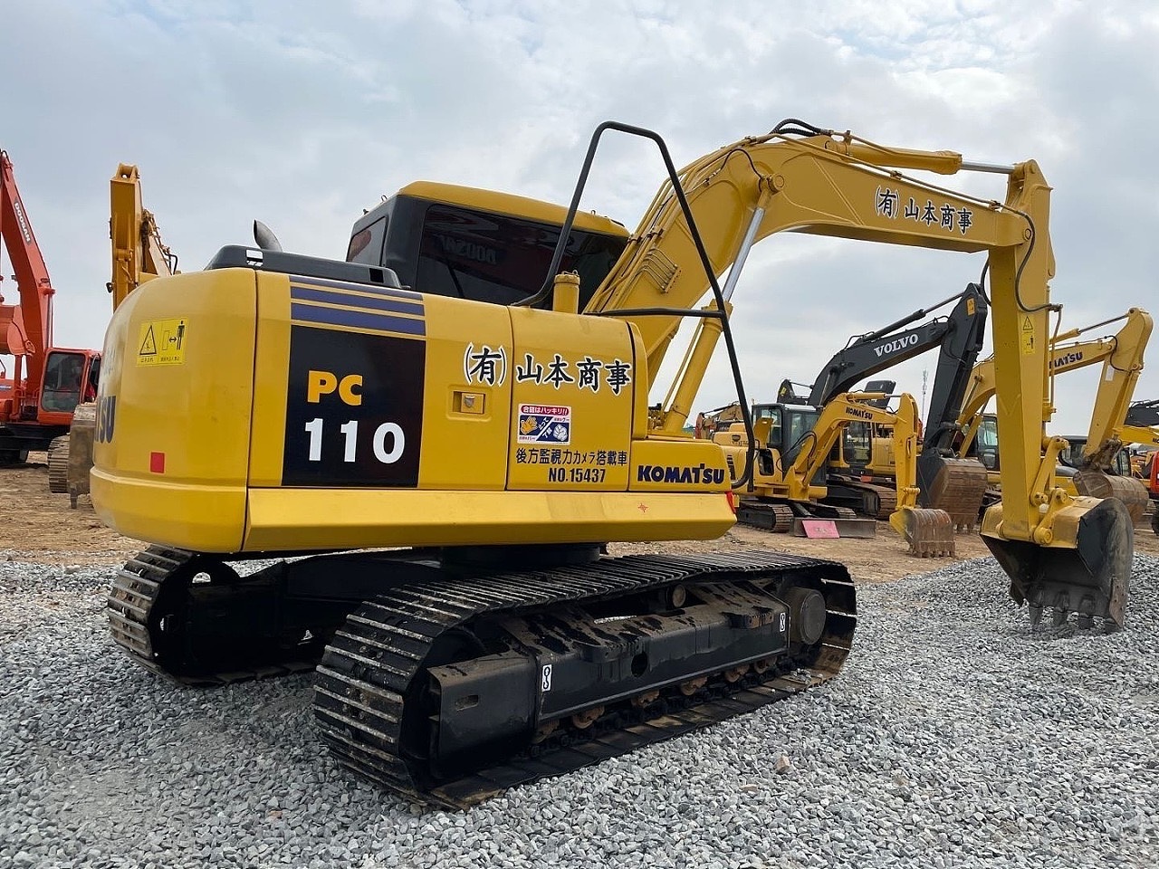 Used secondhand KOMATSU PC110-7 PC110 11 ton small medium hydraulic crawler excavator digger machine for sale