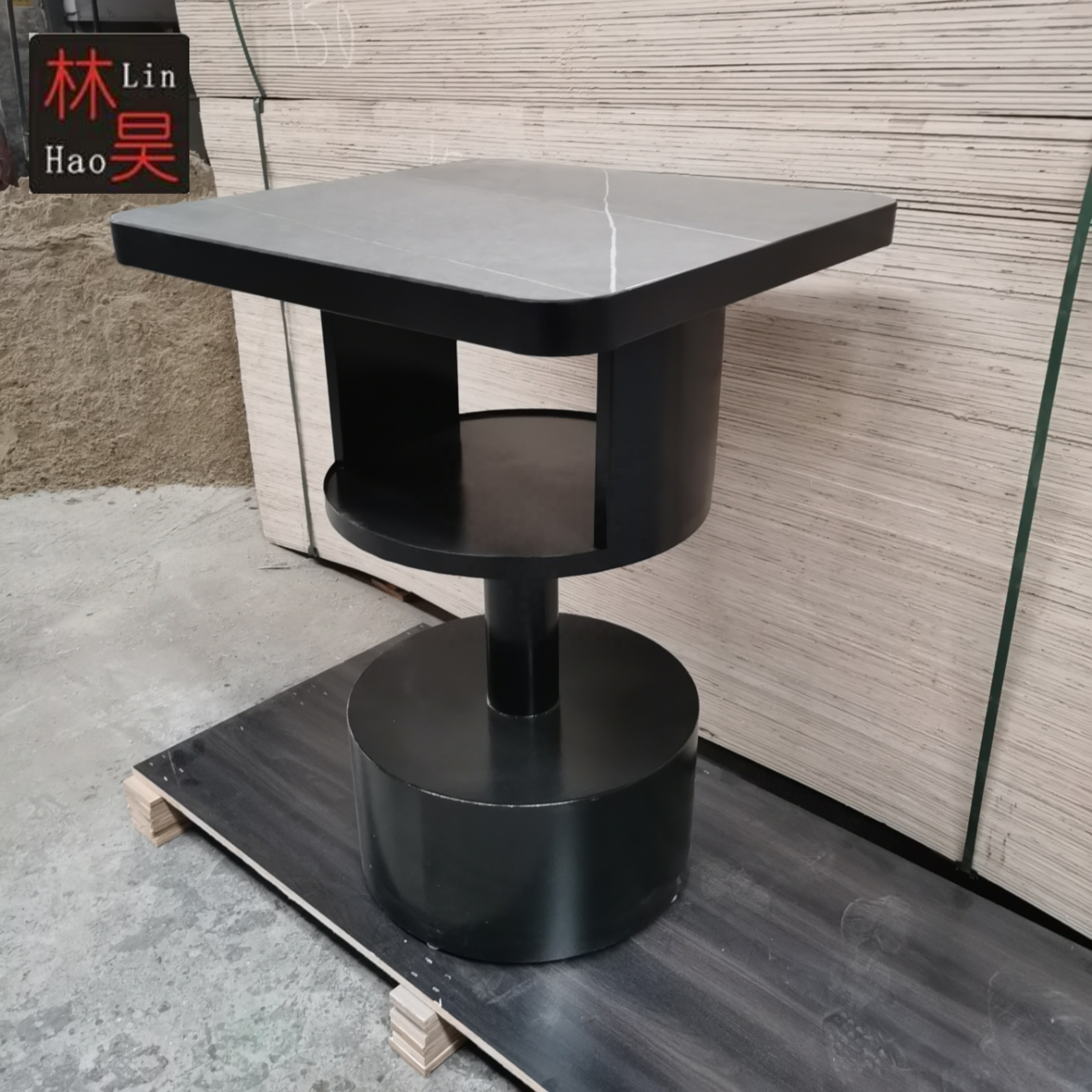 Black heavy metal iron high standing bar table for bar and club