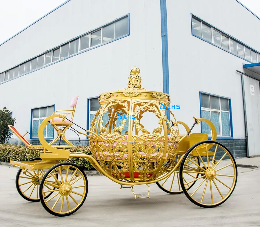 Electric sightseeing vacation car/low speed wedding electric horseless carriage/CE approved cinderella horse buggy for sale