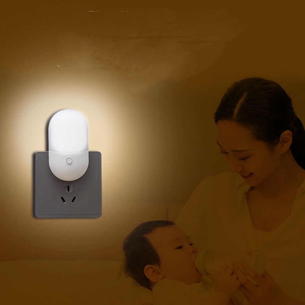 Hot Sale Mini Home Decoration Plug-In Dusk to Dawn LED Motion Sensor Night Light Plug In