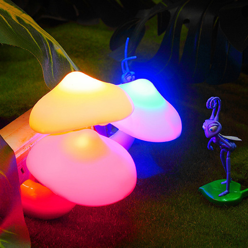 2023 New Bedroom Mini Custe Colorful Night Light Plug in Led Mushroom Shaped Lamp