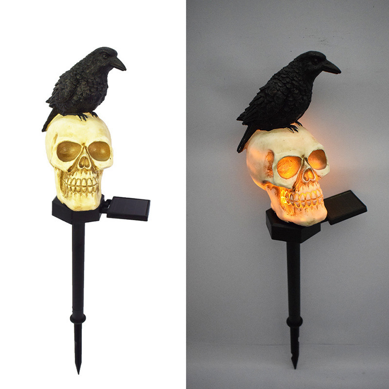 hot sale unique design patio scary solar powered outdoor halloween crow skull pathway light