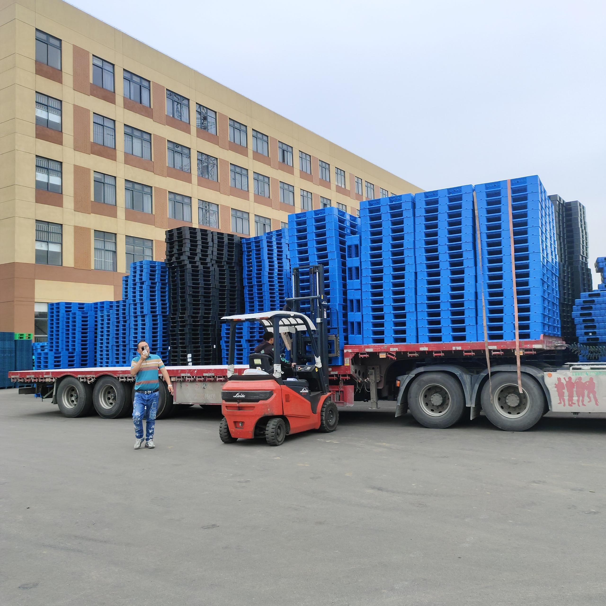 Heavy duty Euro rack blue plastic pallets for sale