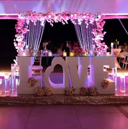 Hot Selling New Style Metal Large Baby Marquee Letter Table For Birthday Party Wedding Love Table