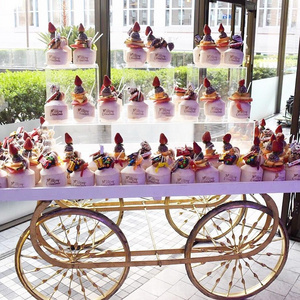 Hot Sale Modern Style Desert Cart Wedding Decoration With Metal Flower And Candy Cart