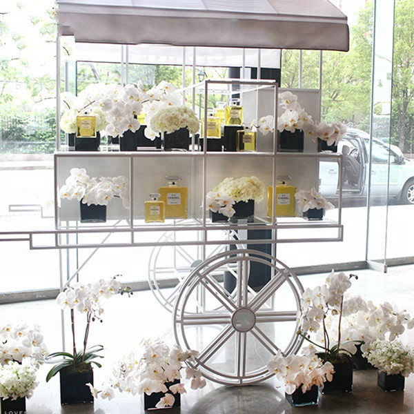 Wholesale Cheap Outdoor White Metal Wedding Flower Candy Cart Display