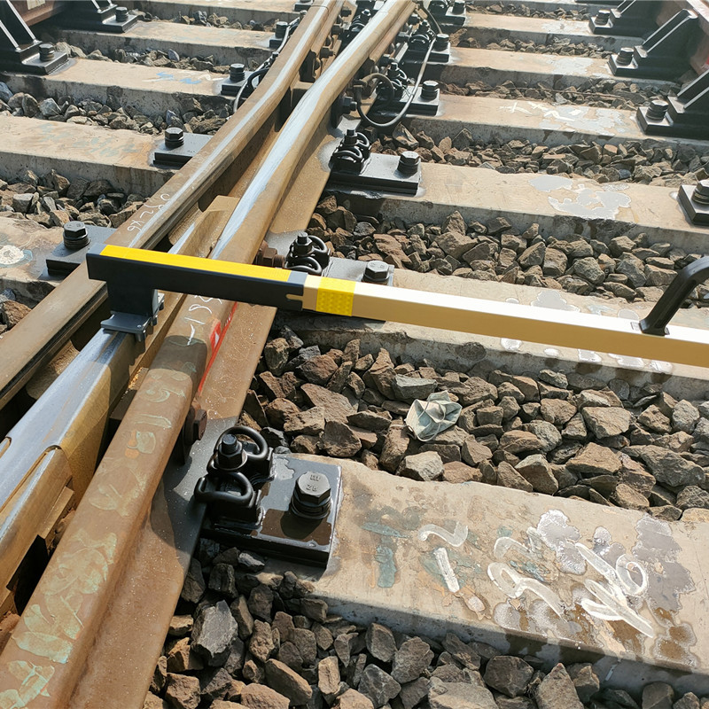 Digital Combination Track Gauge and Level similar to geismar