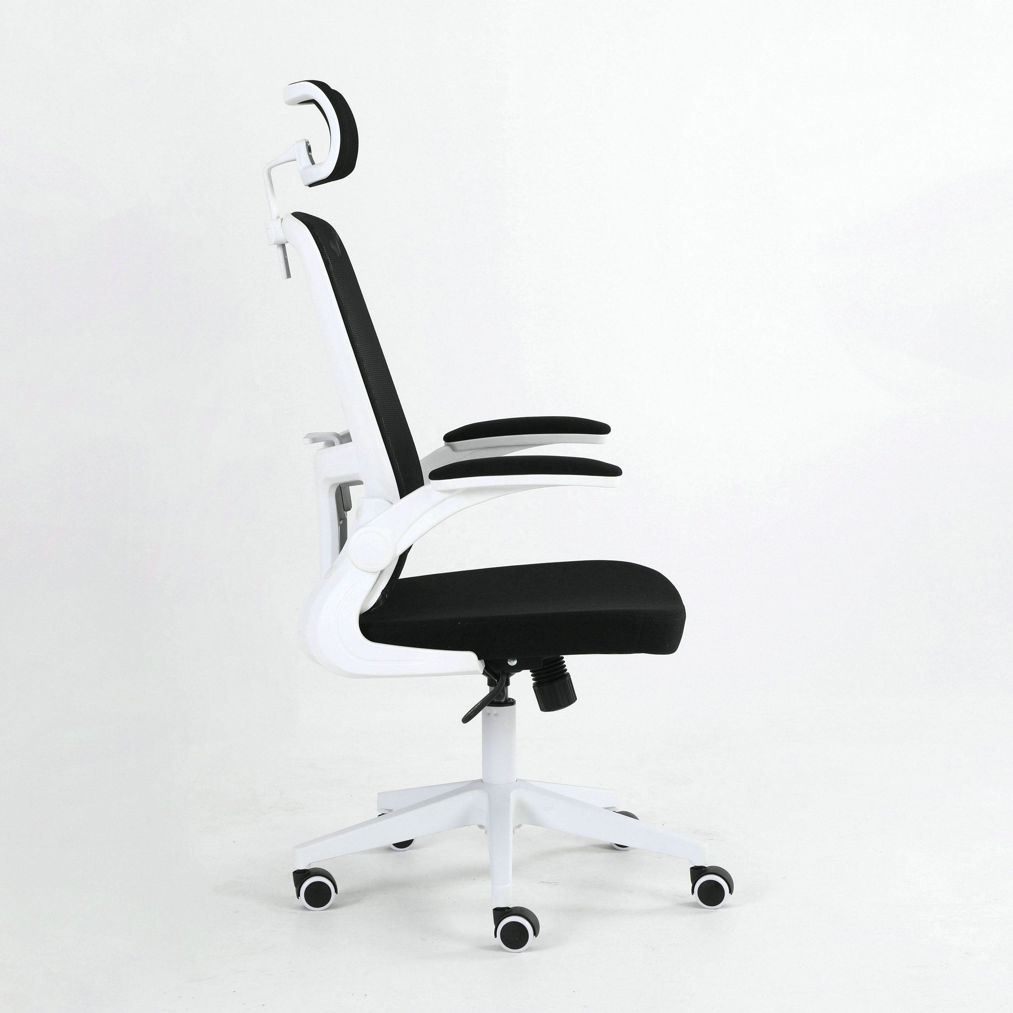 Ergonomic  Mesh  Office Computer Desk Chair with Adjustable Headrest Folded Armrest  for conference room