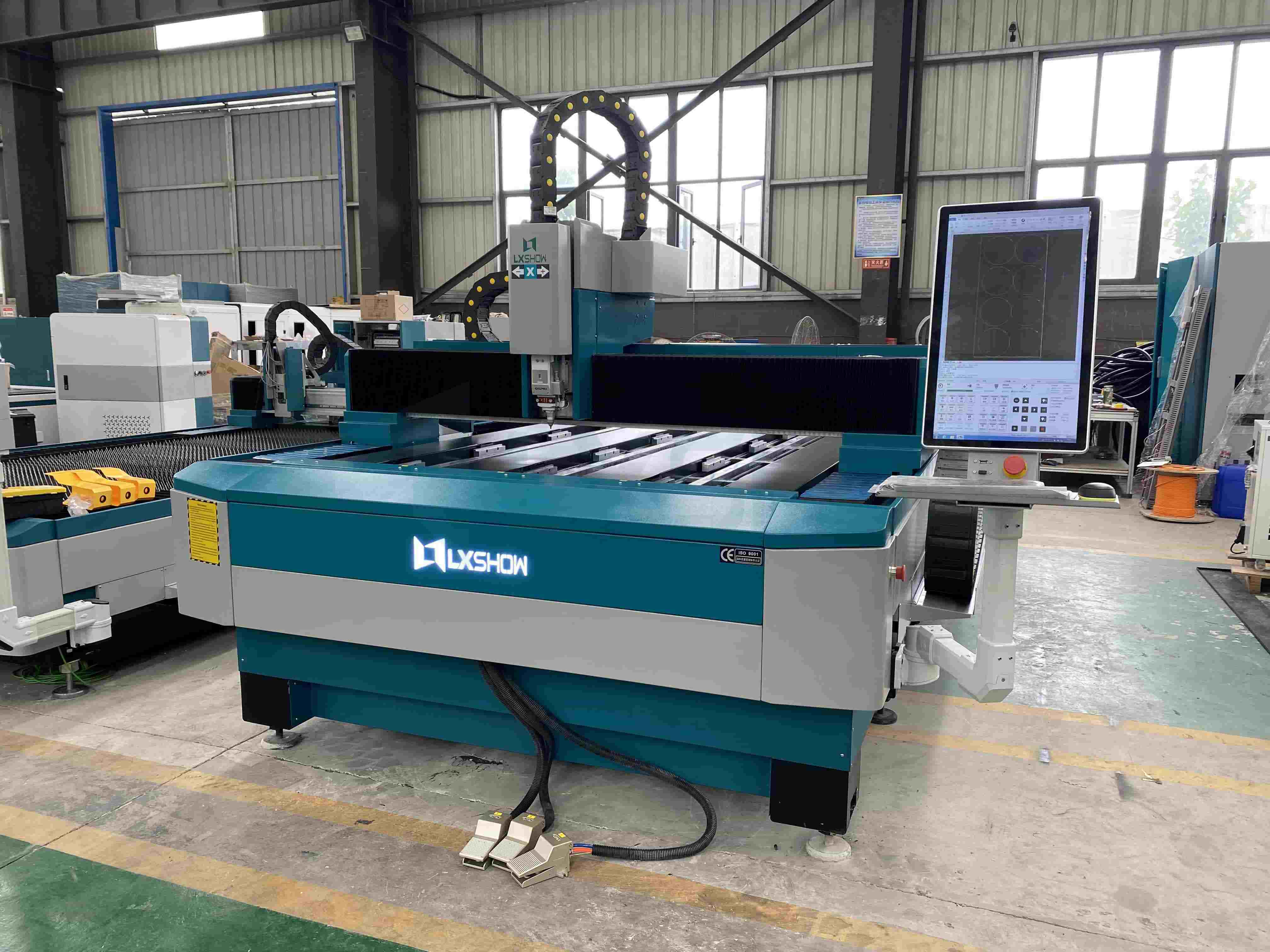 1000w 2000w 3kw fiber optic equipment cnc lazer cutter carbon metal fiber laser fsc cutting machine for stainless steel sheet