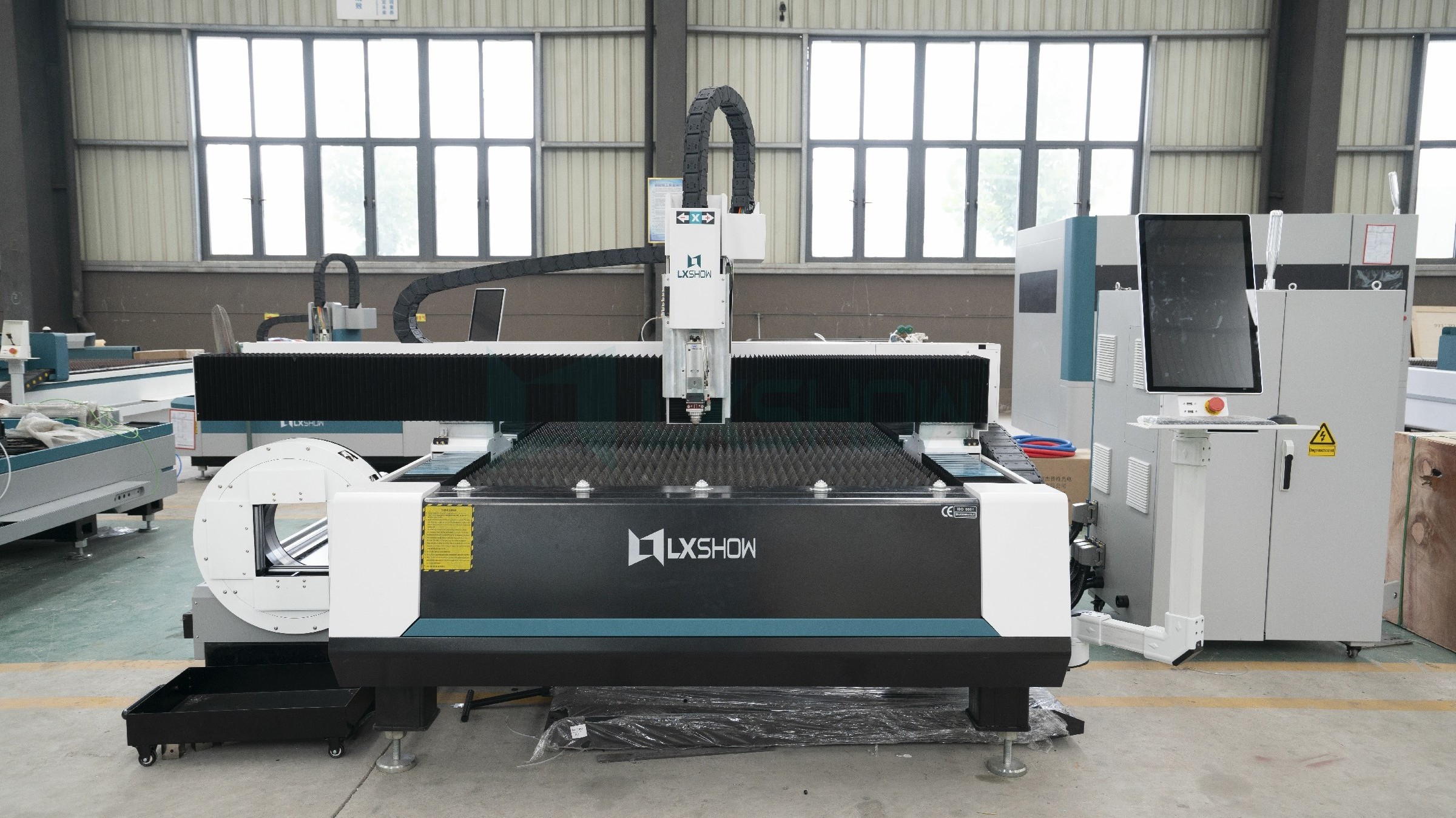 simple to operate plate and pipe laser cutting LX3015DHT fiber laser cutting steel