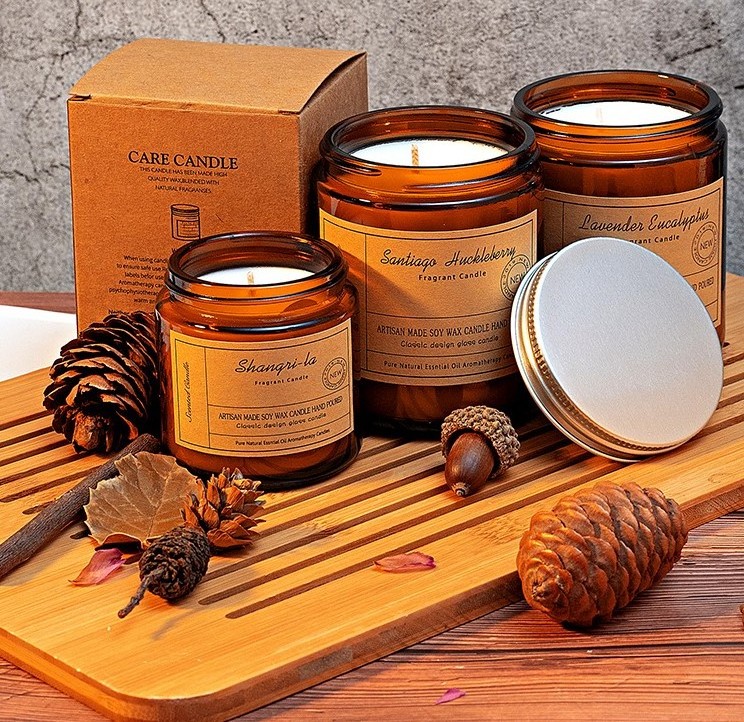 Factory Directly Supply 2023 Hot Sell Amber Glass Jar Scented Candle OEM Luxury Aromatherapy Candles