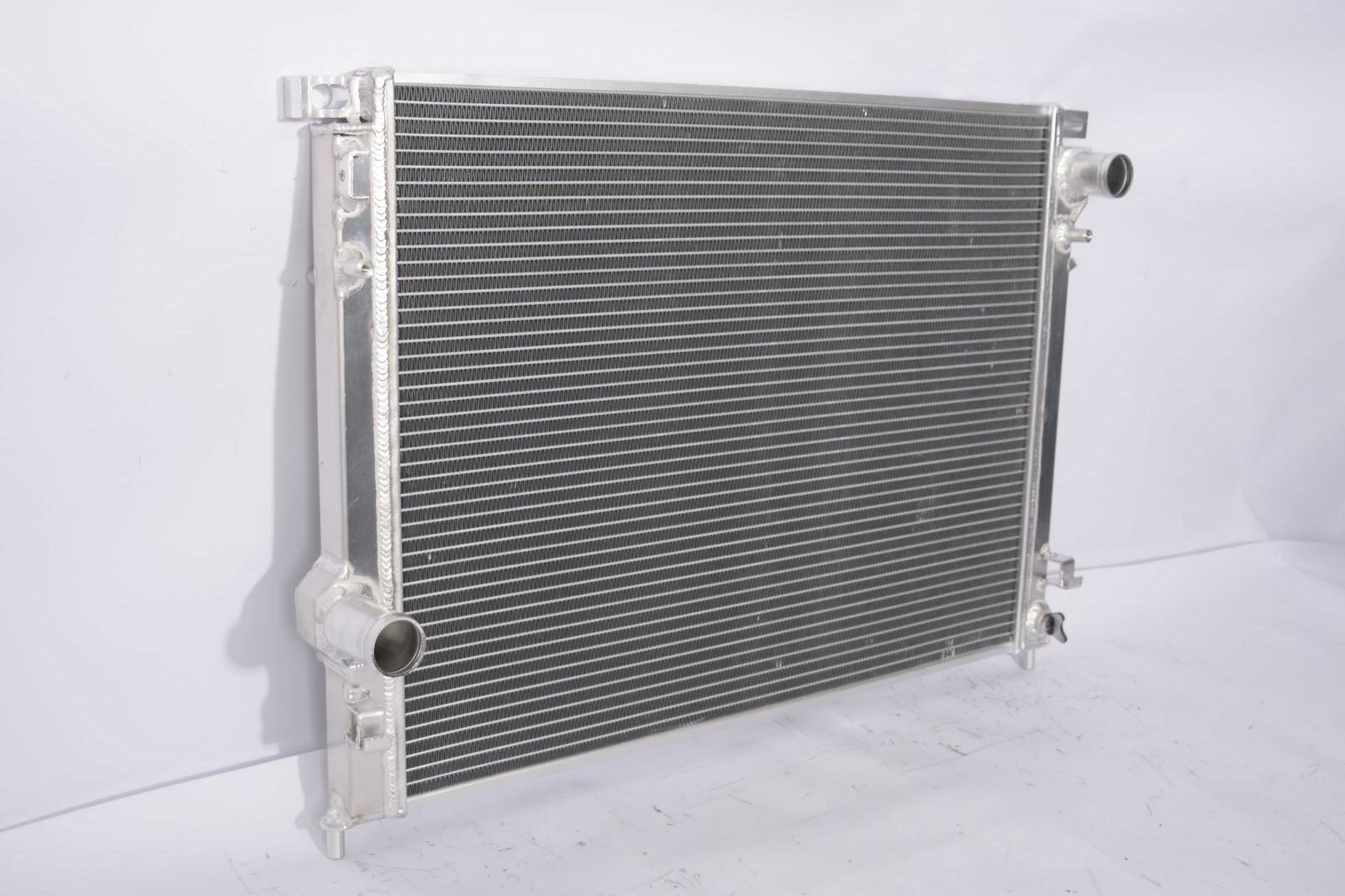 LINTE ALL Aluminum Radiator For 2005-2008 Dodge Charger/Magnum and Chrysler 300 aluminum radiator DPI2766