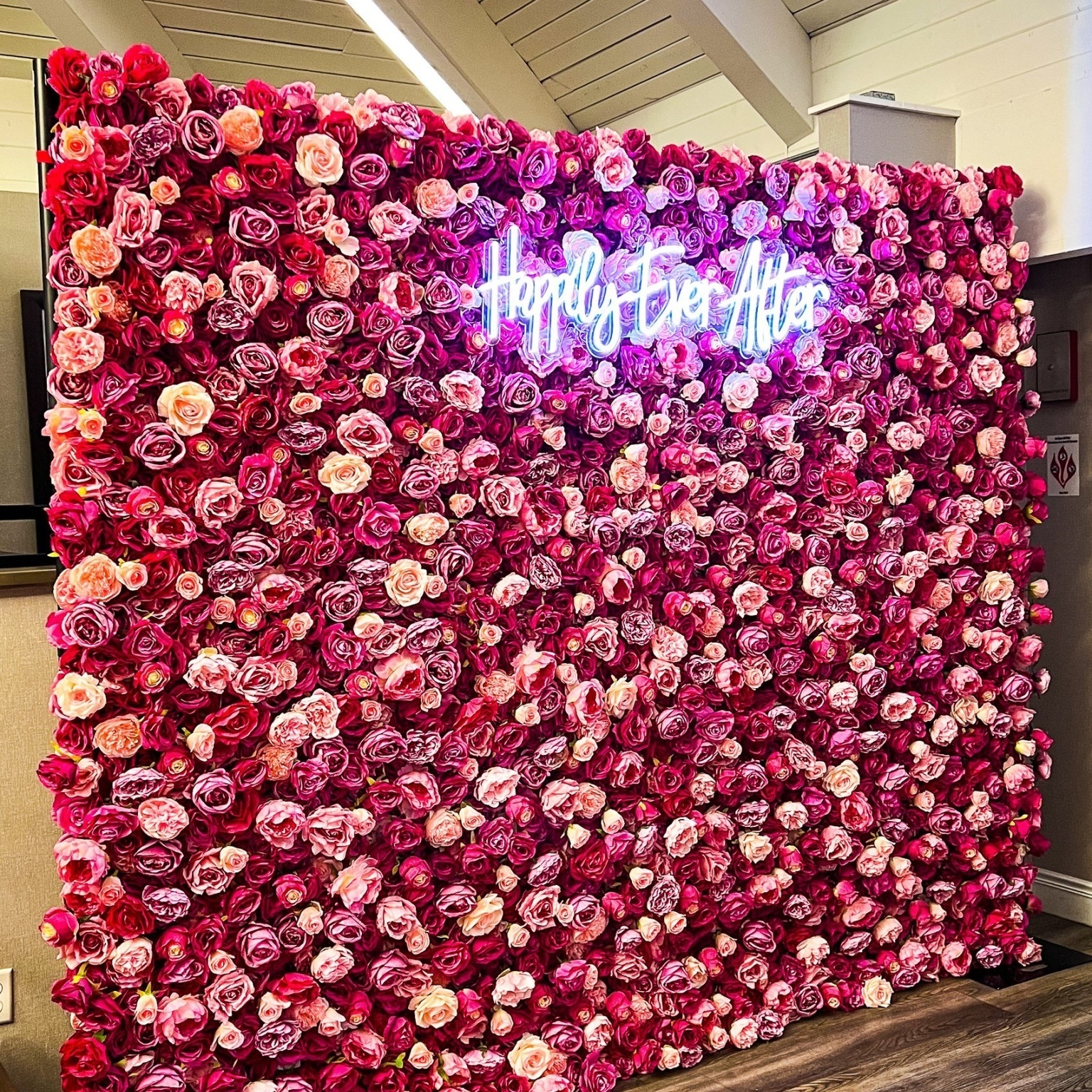 Linwoo Cloth Base Flower Backdrop Wedding Decor Flower Panel Wall Custom Floral Roses Peonies Artificial Flowers Wall