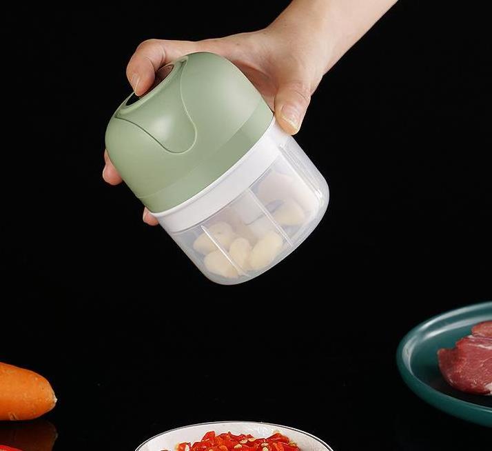 Kitchen Tool Mini Electric Garlic Chopper USB Charging Ginger Masher Machine Chili Vegetable Meat Crusher