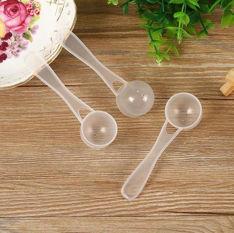 wholesale custom logo white measuring spoons plastic scoop 5 grams of 9ml pp protein milk powder salt tea spoon