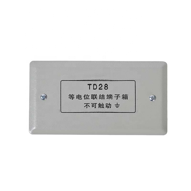 Hot Selling Waterproof Small Electrical 4-20Way Power Distribution Box