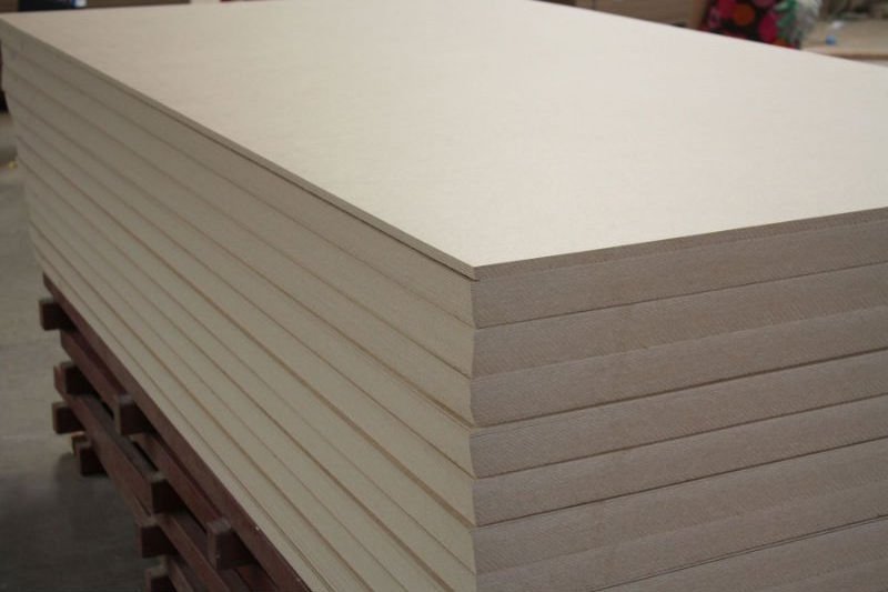 4x8ft furniture grade plain MDF board/china MDF board supplier