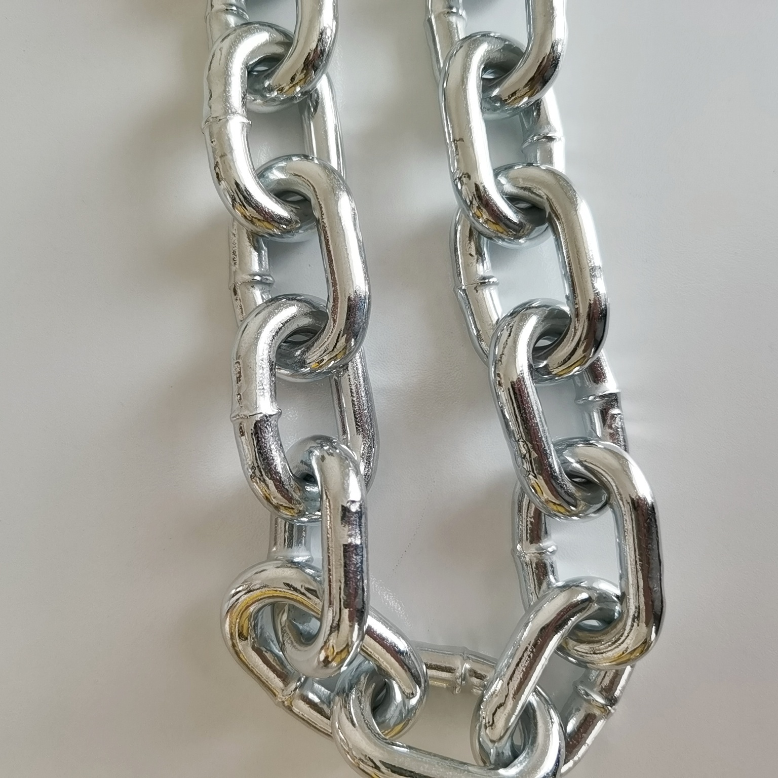 Q235 5mm Heavy duty Load chain calibrated lifting chain Iron Chain