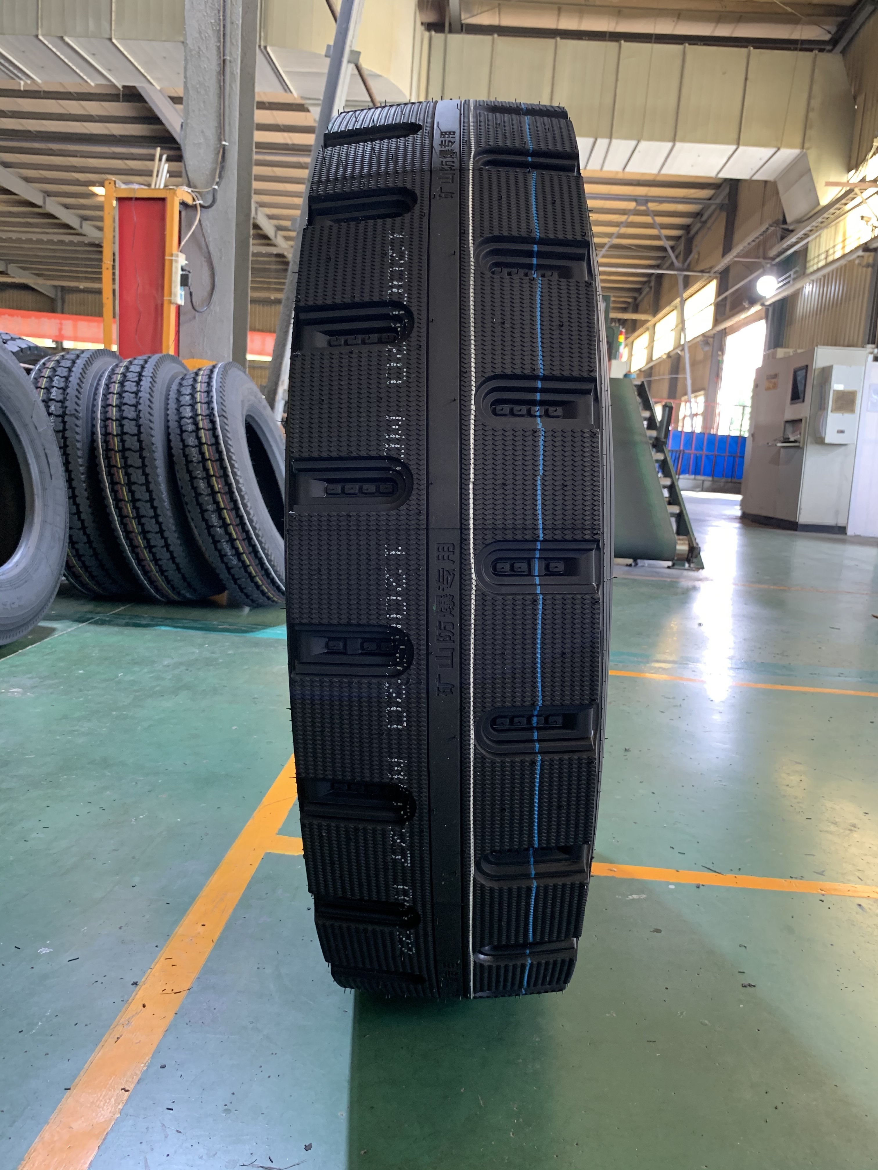 Lionshead All steel radial truck tyre 12.00R20  Dump truck tire for mining area