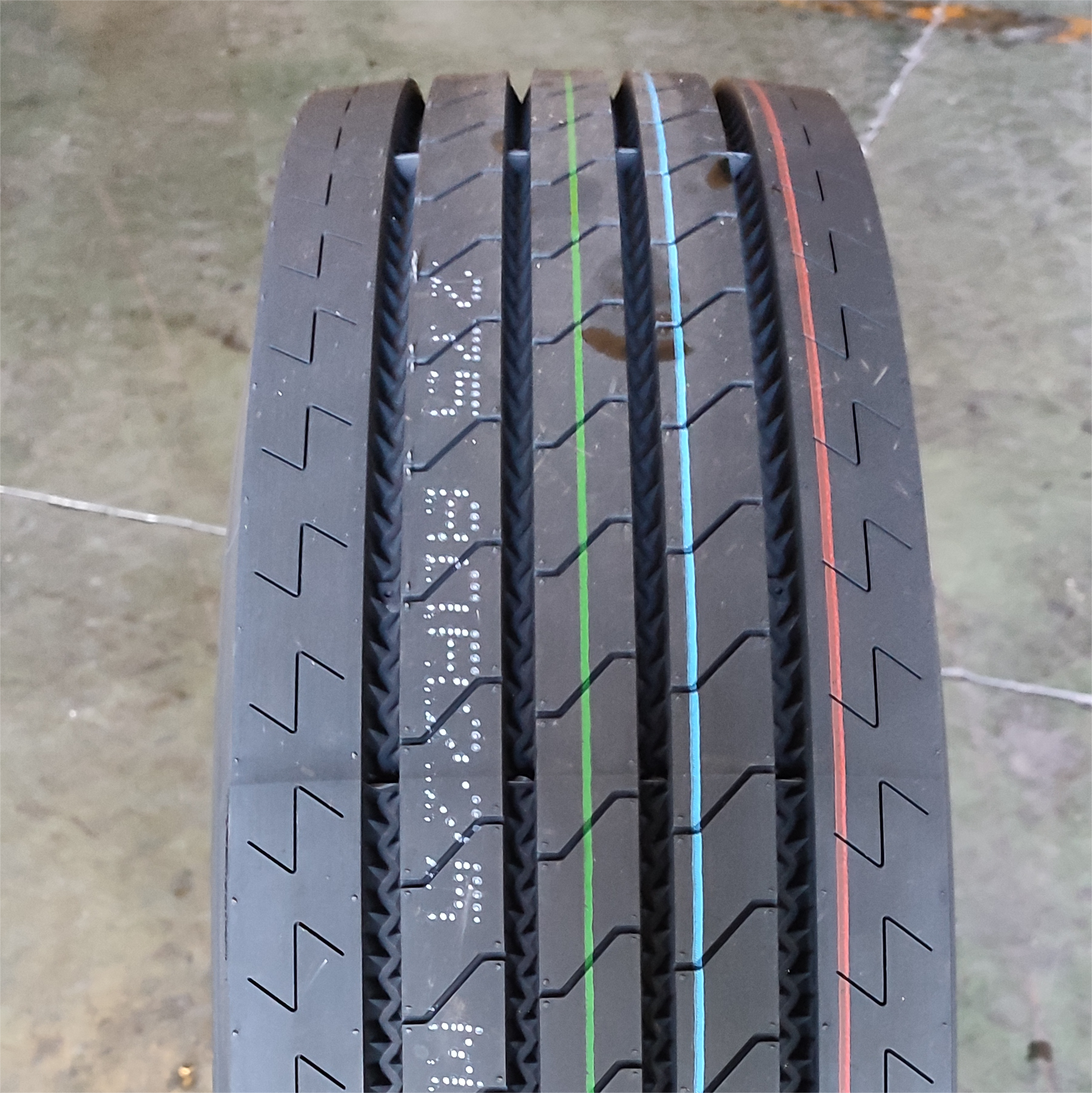 Lionshead  295/60R22.5 Chinese high quality trailer tyre direct price 22.5 truck tire