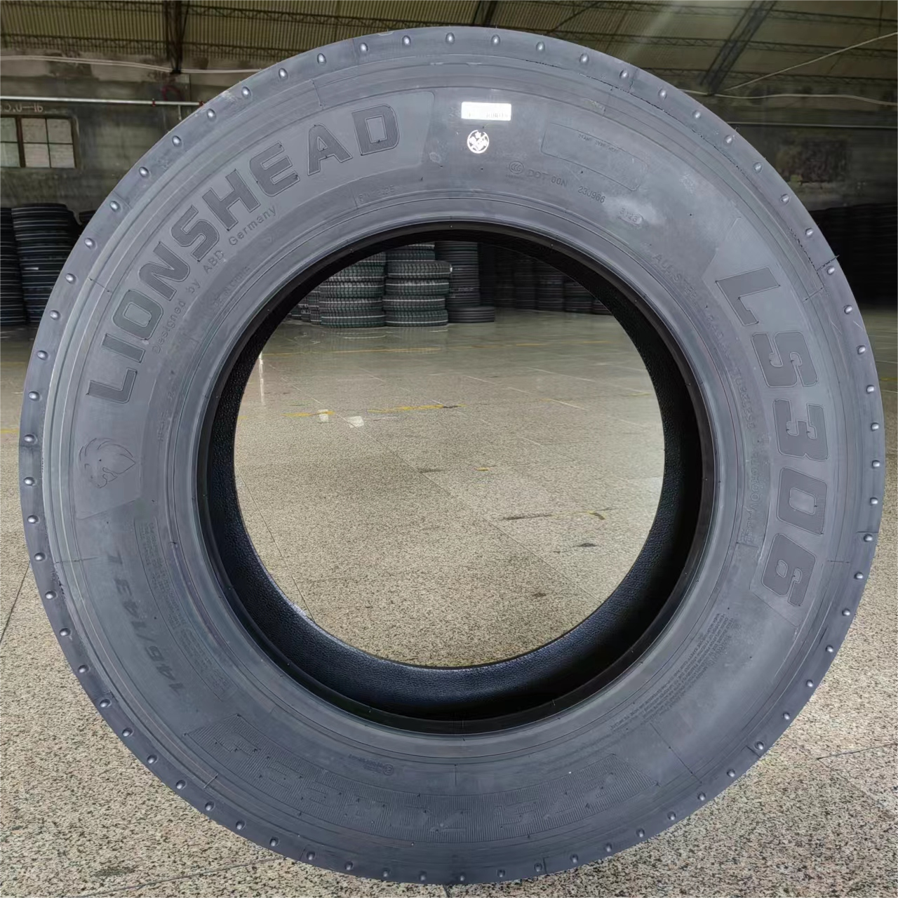 Lionshead tubeless truck tyre 275/70 80 R22.5 295/60 75R22.5 295/80R22.5 full sizes high quality tire