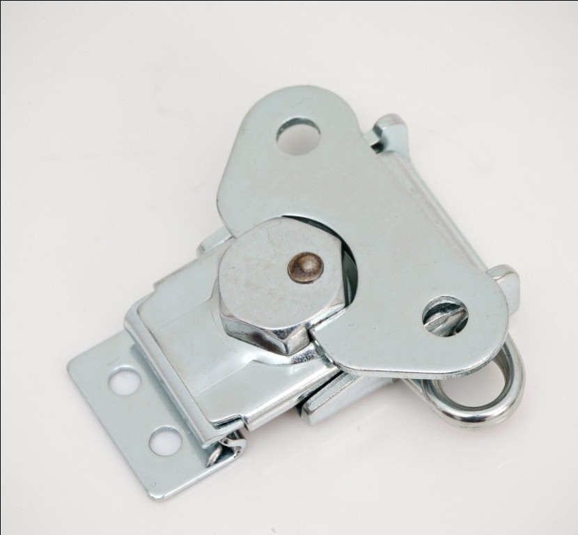 90 degree toggle latch