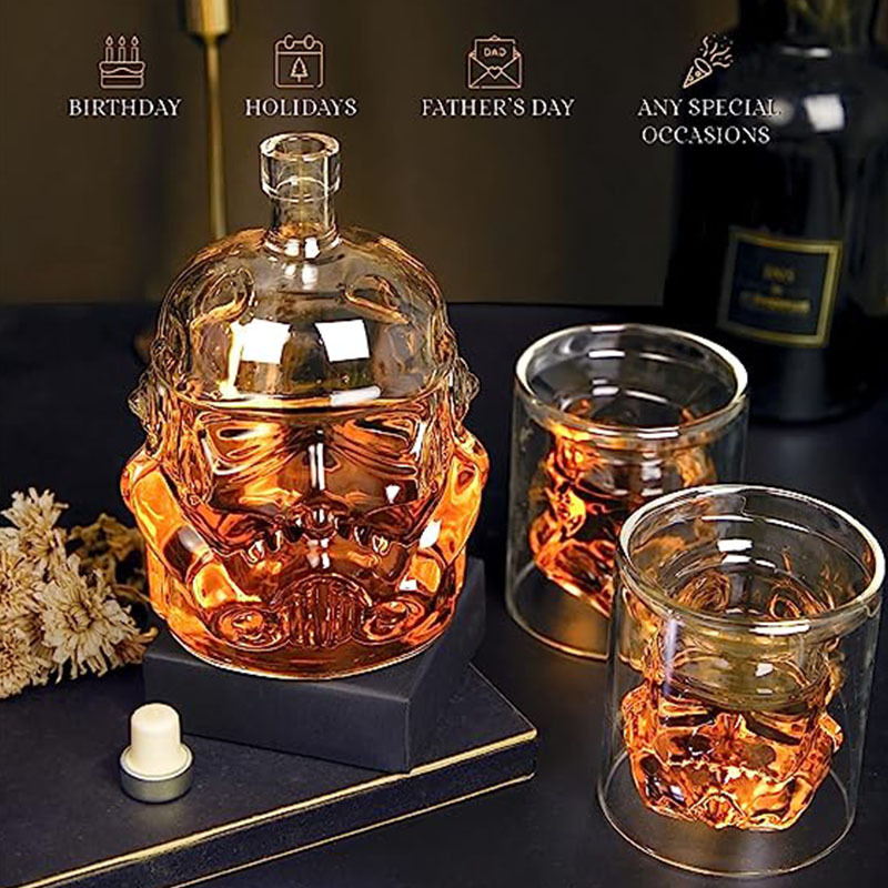 Custom Logo Scotch crystal Whiskey Decanter Bottle Skull Head Glassware Liquor Whisky Decanter with Sealed Geometric Stopper