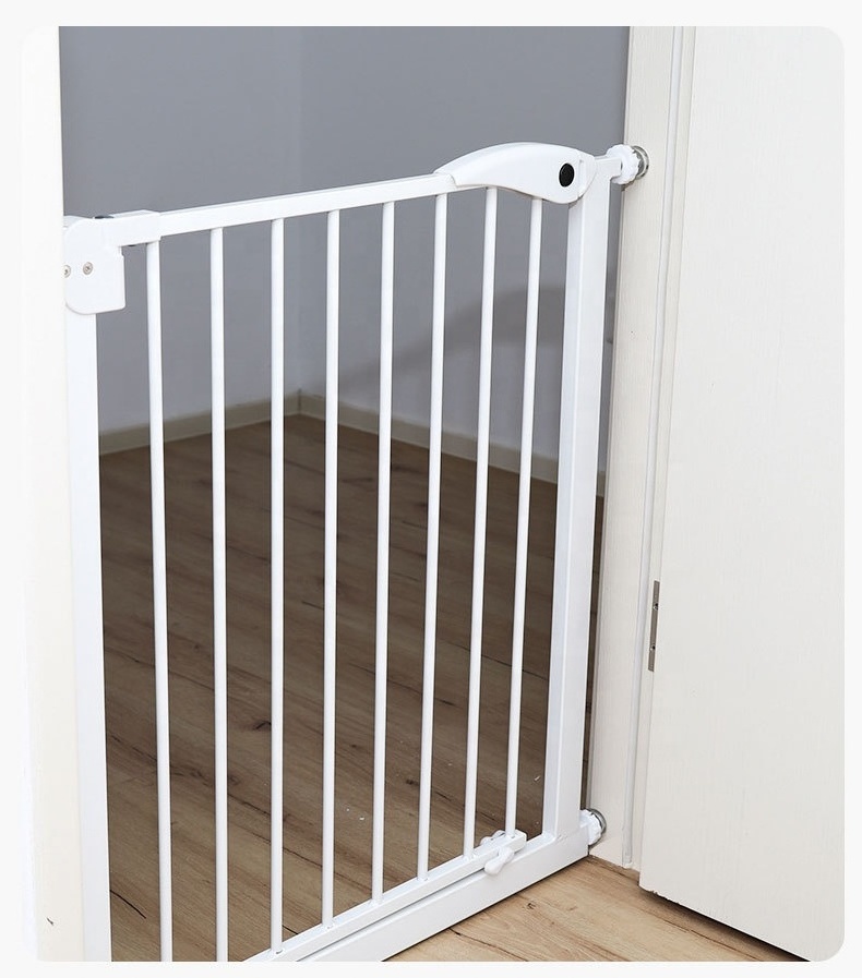 Wholesale Factory Custom Made Size Metal Pets Stair Indoor Outdoor Child Safety Gate for Children and Pets with Lock