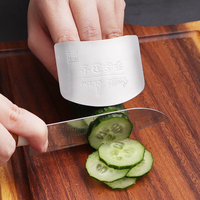 304 stainless Steel Chopping Finger Guard Kitchen Chopping Finger Guard Gadget Vegetable Cutter Hand Guard