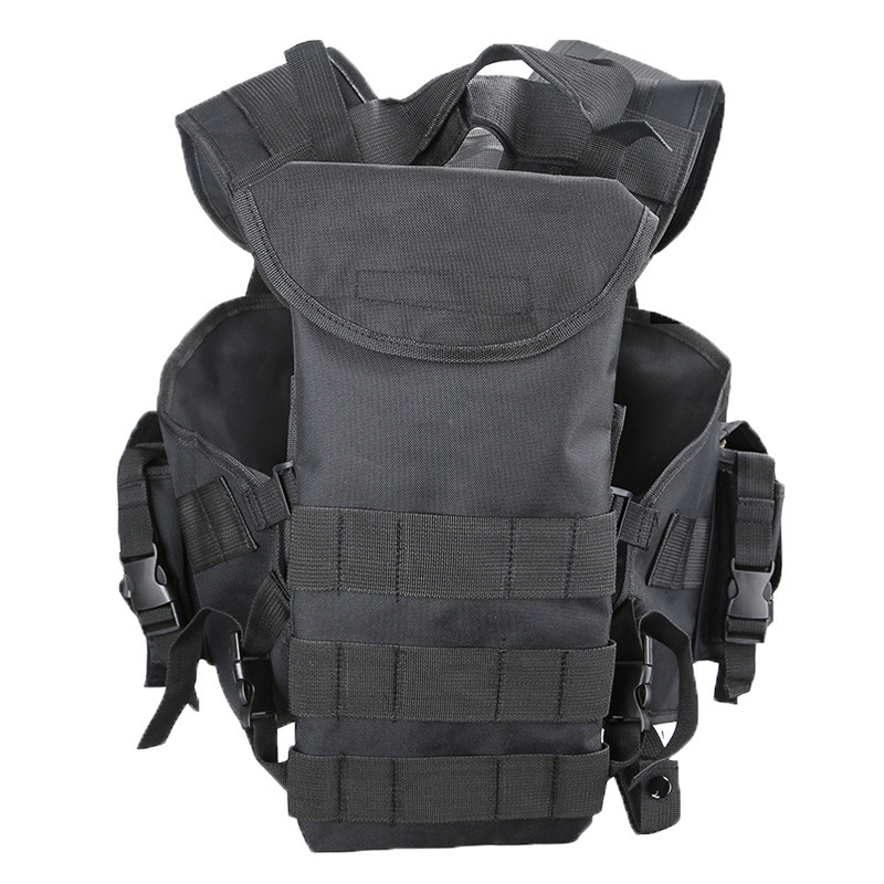 Large-capacity outdoor camouflage mountaineering tactical vest