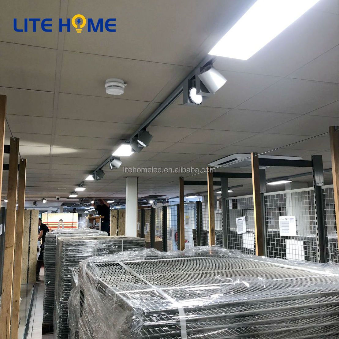 Dali LED Track Panel Light Flexibly Rotatable wide lighting angle Linear Track Lighting 40w 60w 75w for clothing stores