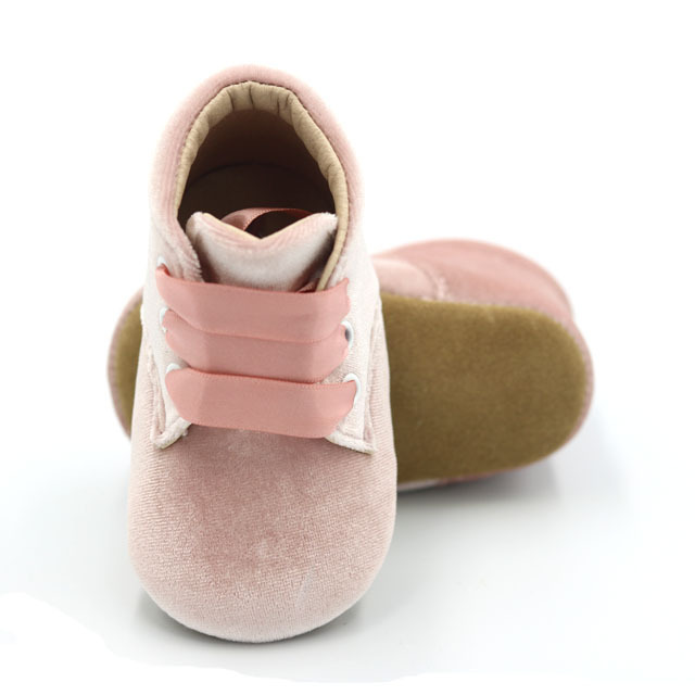 New Fashion  Pink Velvet Baby Boots Barefoot Newborn Baby Shoes