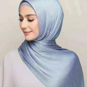 2022 New Factory Muslim Chiffon Material Crinkle Shimmer Hijab Scarf Pleated Chiffon Scarf