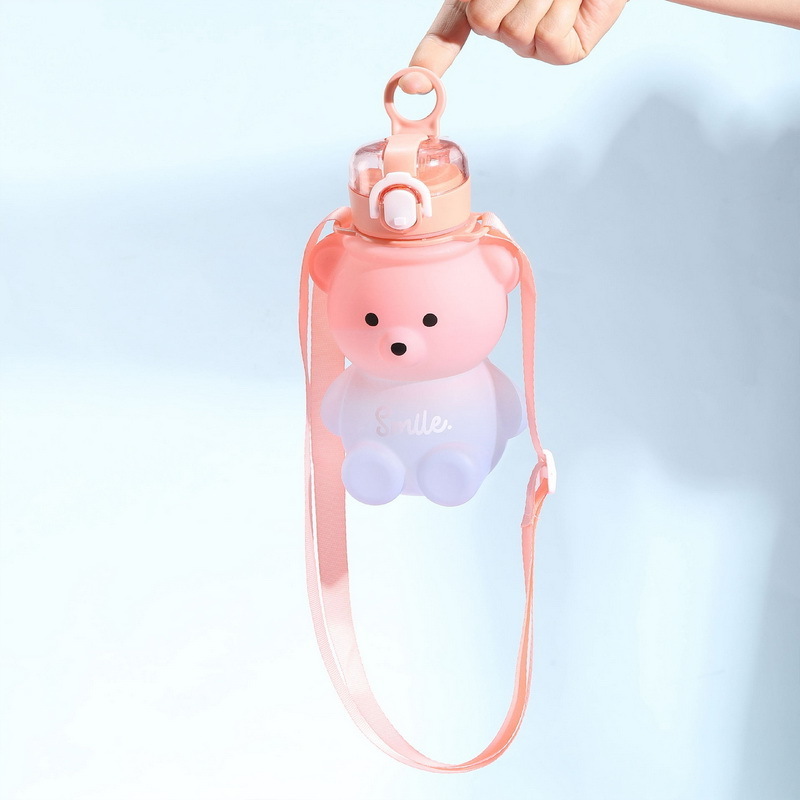 Cute Kawaii Water Bottle Bear Plastic Korean Large Sports for Girl Adults Plastic Cups American Style Sustainable TOUR