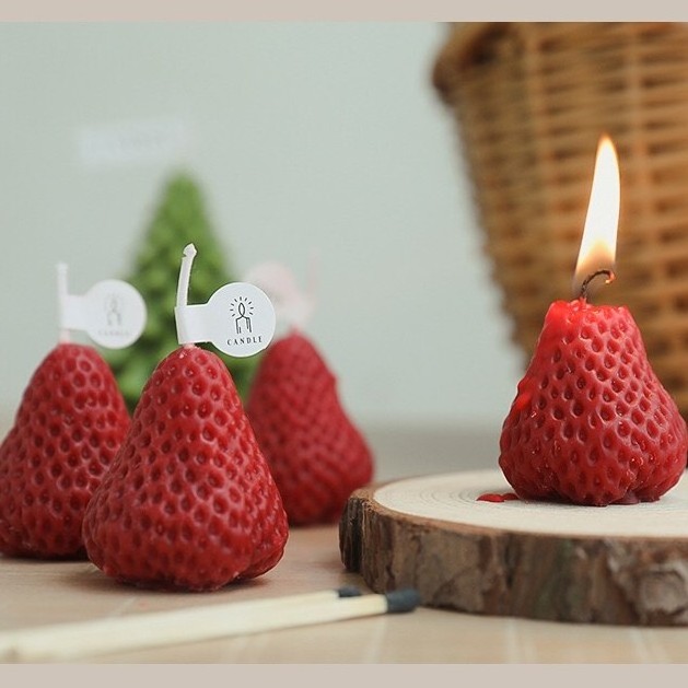 Wholesale Scented Candle Soy Wax Lovely Strawberry Candle For Christmas Home Party Decoration