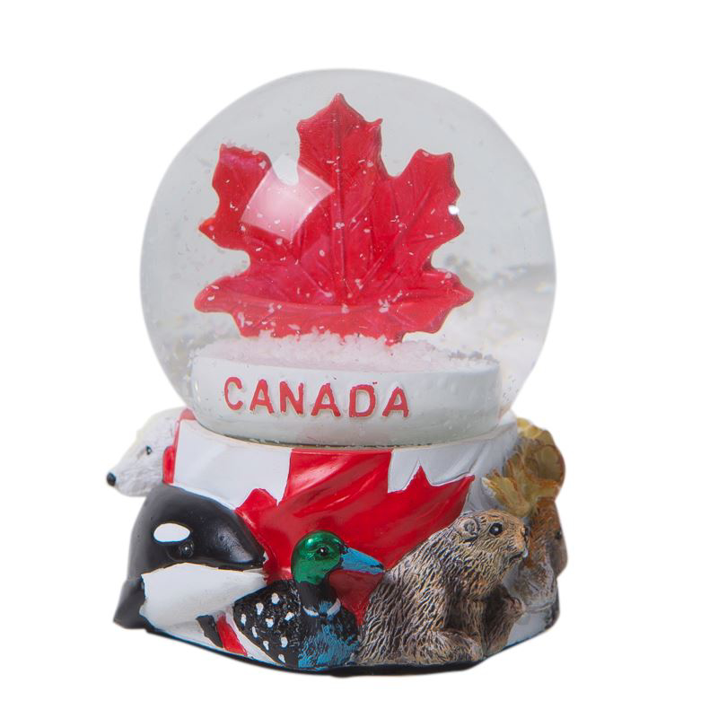 Wholesale Canada Maple Leaf Promotional Resin Souvenir Snow Ball Canada Souvenir Gift Snow Globe