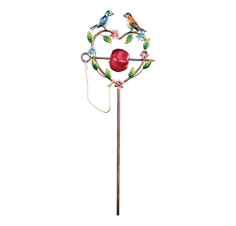 Fruit Skewer Wrought Iron Wild Bird Feeder Metal Heart-Shaped Garden Stake Decoration Ornament